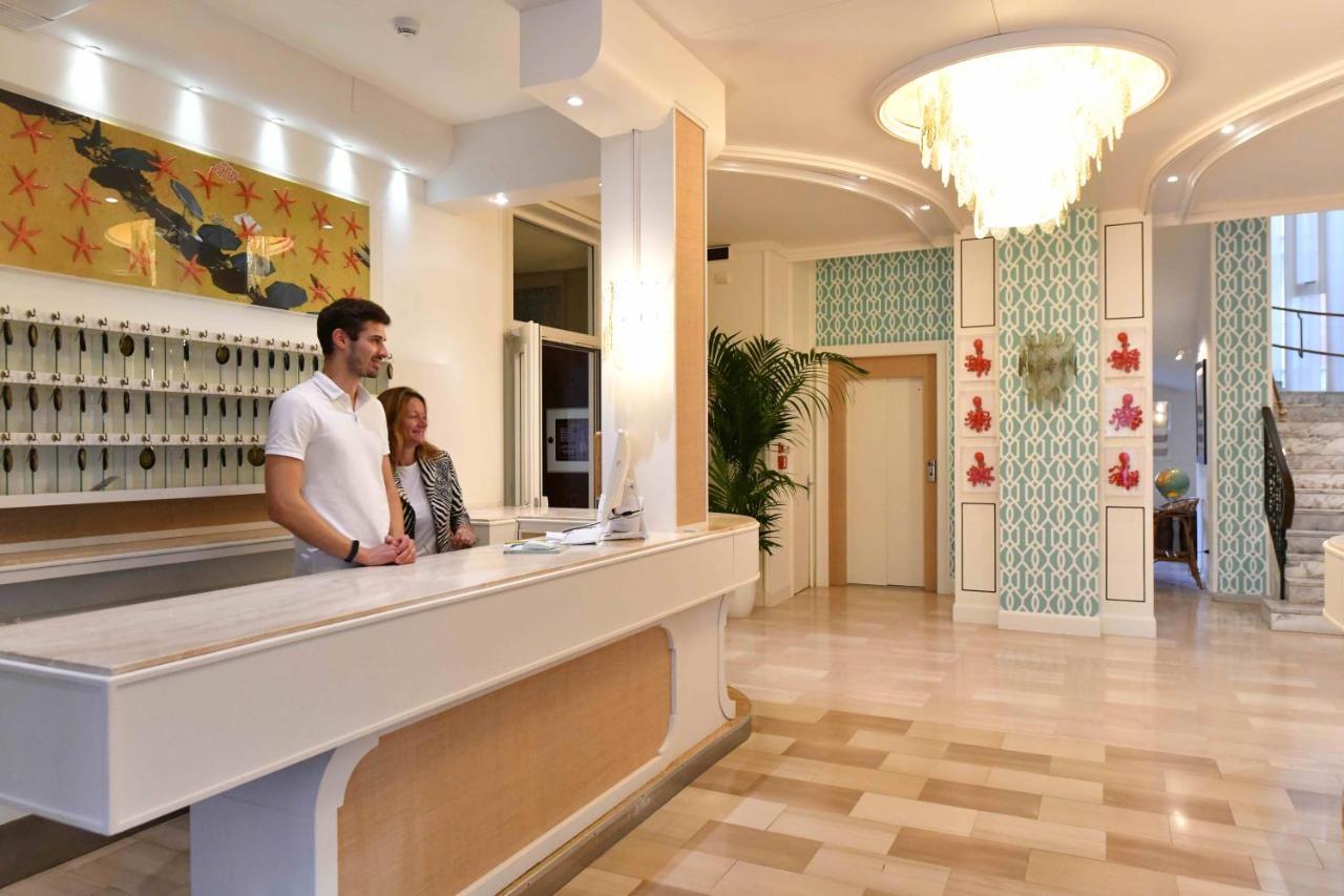 Hotel Majestic Lido di Jesolo Esterno foto
